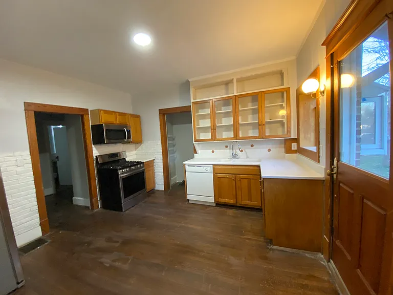 5526 Vogel Rd #1 — Photo 8