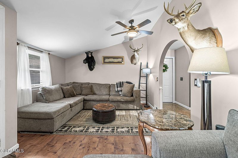 5th image of 298 Peck Road