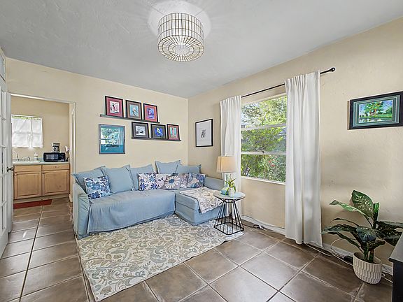 3rd image of 335 W Georgia Ave