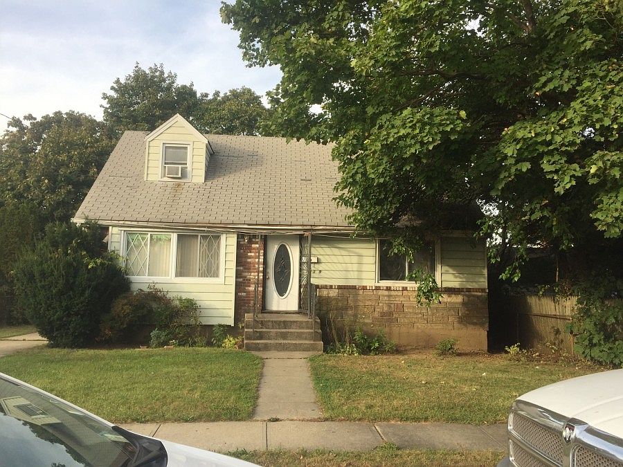 1st image of 539 Grant Pl
