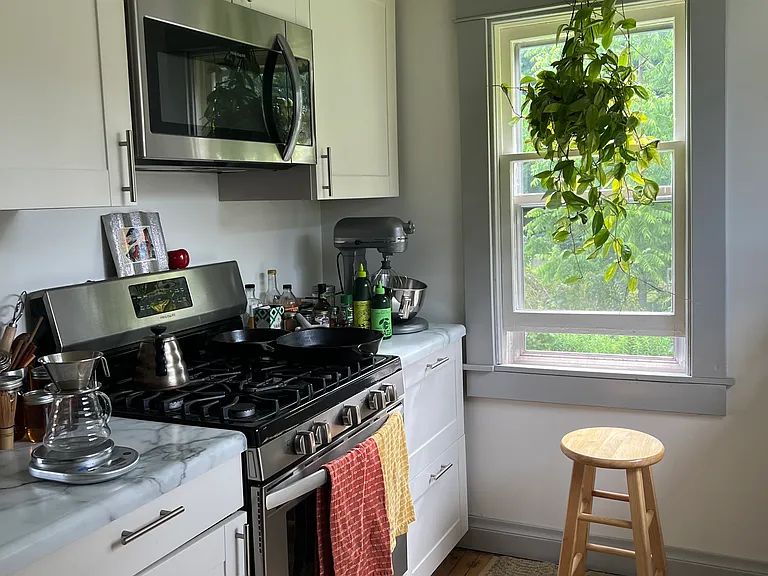 344 Harrison St #344.5 — Photo 6