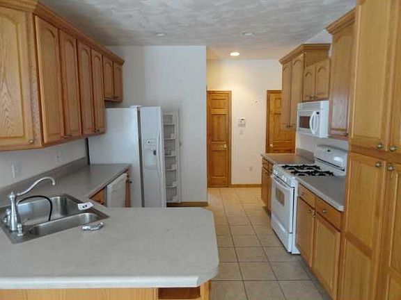 5th image of 31 Alice Cir