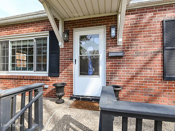 4th image of 211 Merriman Rd