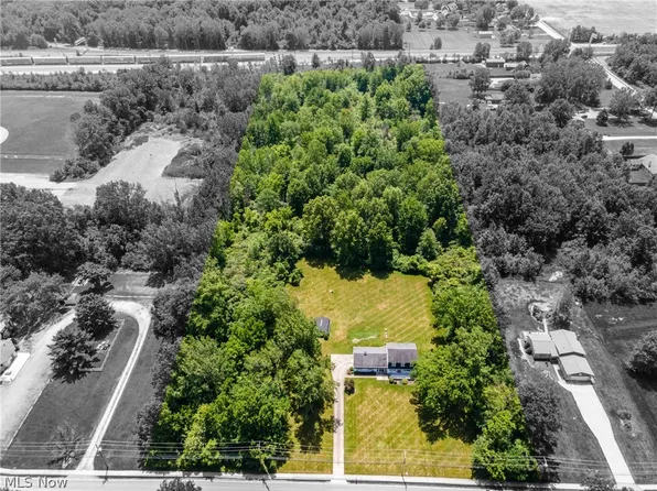 4760 Oster Rd, Sheffield Lake, OH 44054