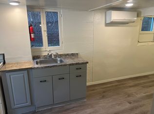 Remodeled, Spacious 1 Bedroom in the Heart of East Downtown, Albuquerque, NM 87102