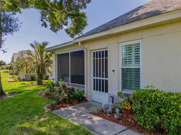 911 Golfview Woods Dr, Ruskin, FL 33573