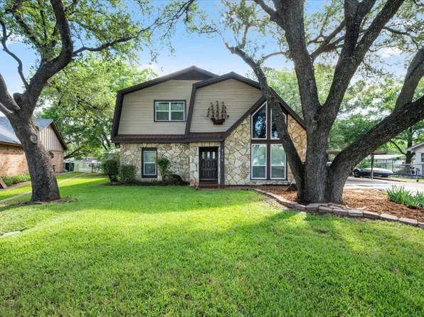 4106 Norfolk Bay Ct, Granbury, TX 76049