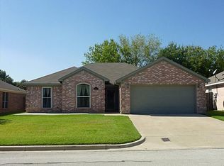 7305 Briarwyck Ct, Fort Worth, TX 76137