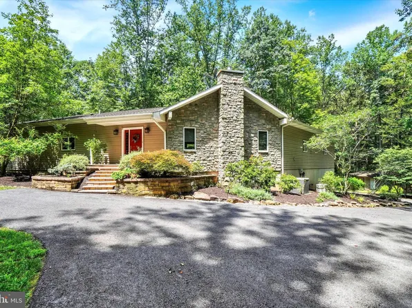 2020 Bremer Rd, Dover, PA 17315