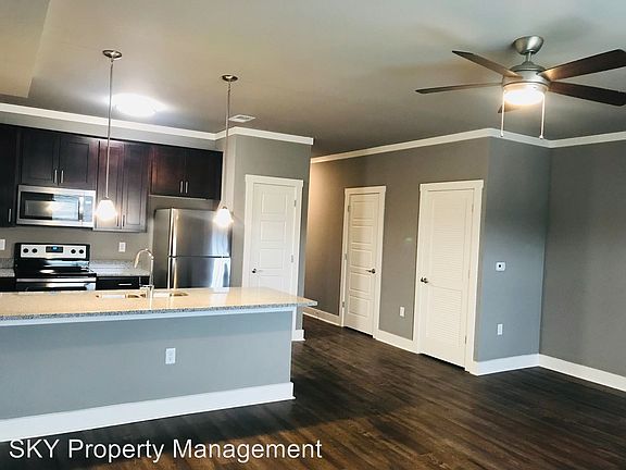 4th image of 2940 Highway 31 W APT D105