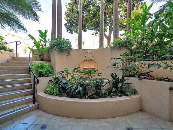 3rd image of 1875 S Beverly Glen Blvd APT 303