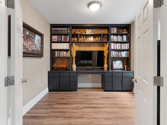 5th image of 2513 NE 176th Ave