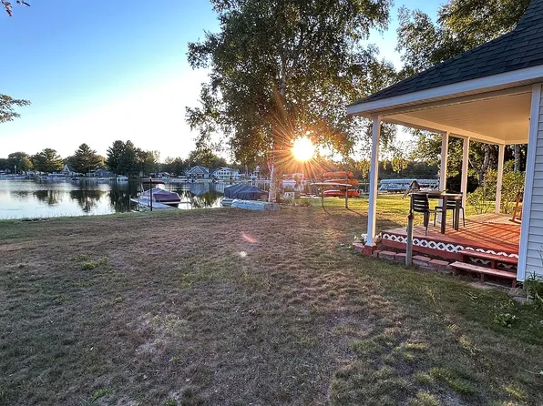 6829 W Redman Dr, Lake City, MI 49651