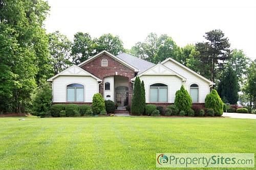2nd image of 2722 Camden Pointe Dr