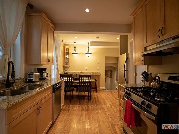 3rd image of 403 W Eugenie St APT 1F