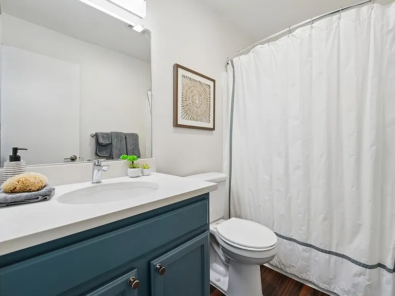 Peartree Apartments — Photo 38