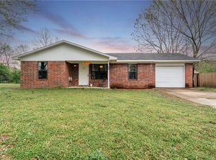 286 Kelsey Ln, Farmington, AR 72730