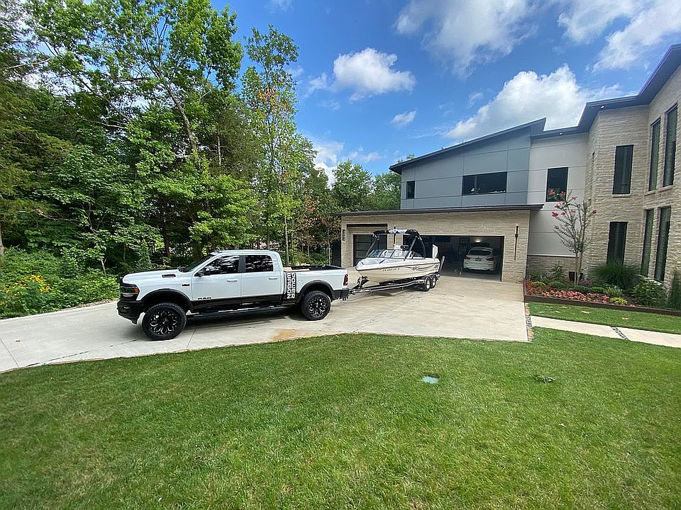 2nd image of 3084 E Whippoorwill Ln