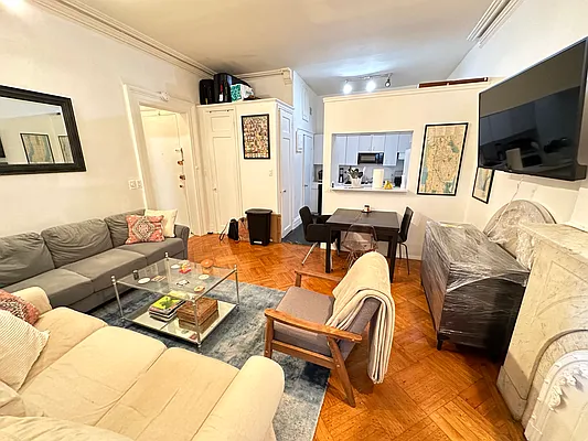 Rented by OvCo Realty | media 6