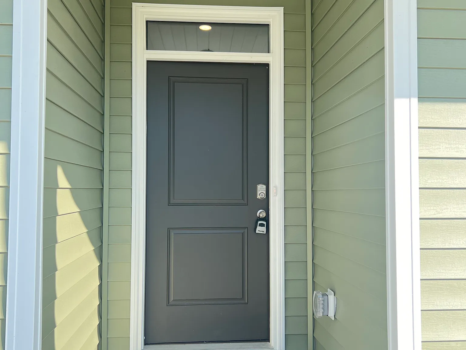 4 bed, 1774 sqft, $2,450 — Photo 3