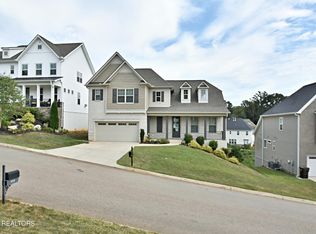 524 Vivian Lee Ln, Knoxville, TN 37934