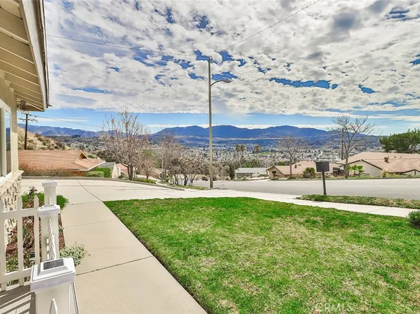 19511 Aldbury St, Santa Clarita, CA 91351