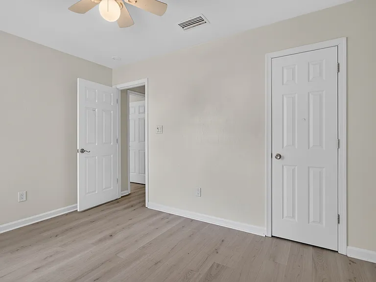1901 Stillwood Ln — Photo 19