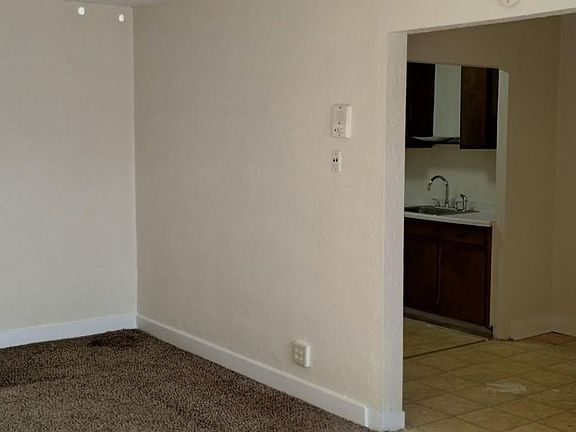 2nd image of 1122 Askew Ave APT 11