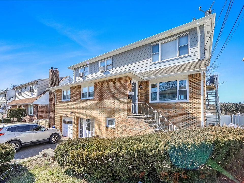 2nd image of 70 Maple Ave APT 2