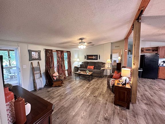 4th image of 3527 County Road 1422