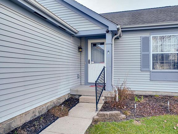 3rd image of 7465 Brown Deer Dr