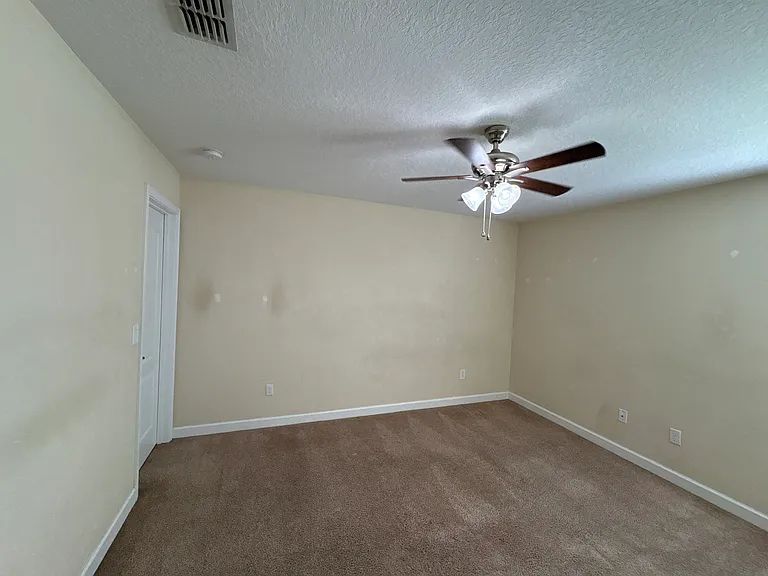 15171 Sunrise View Ln — Photo 45