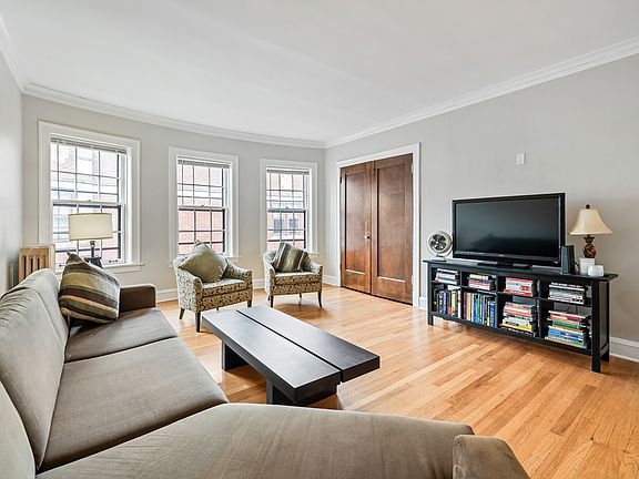 5th image of 356 Ridge Ave APT 6-3