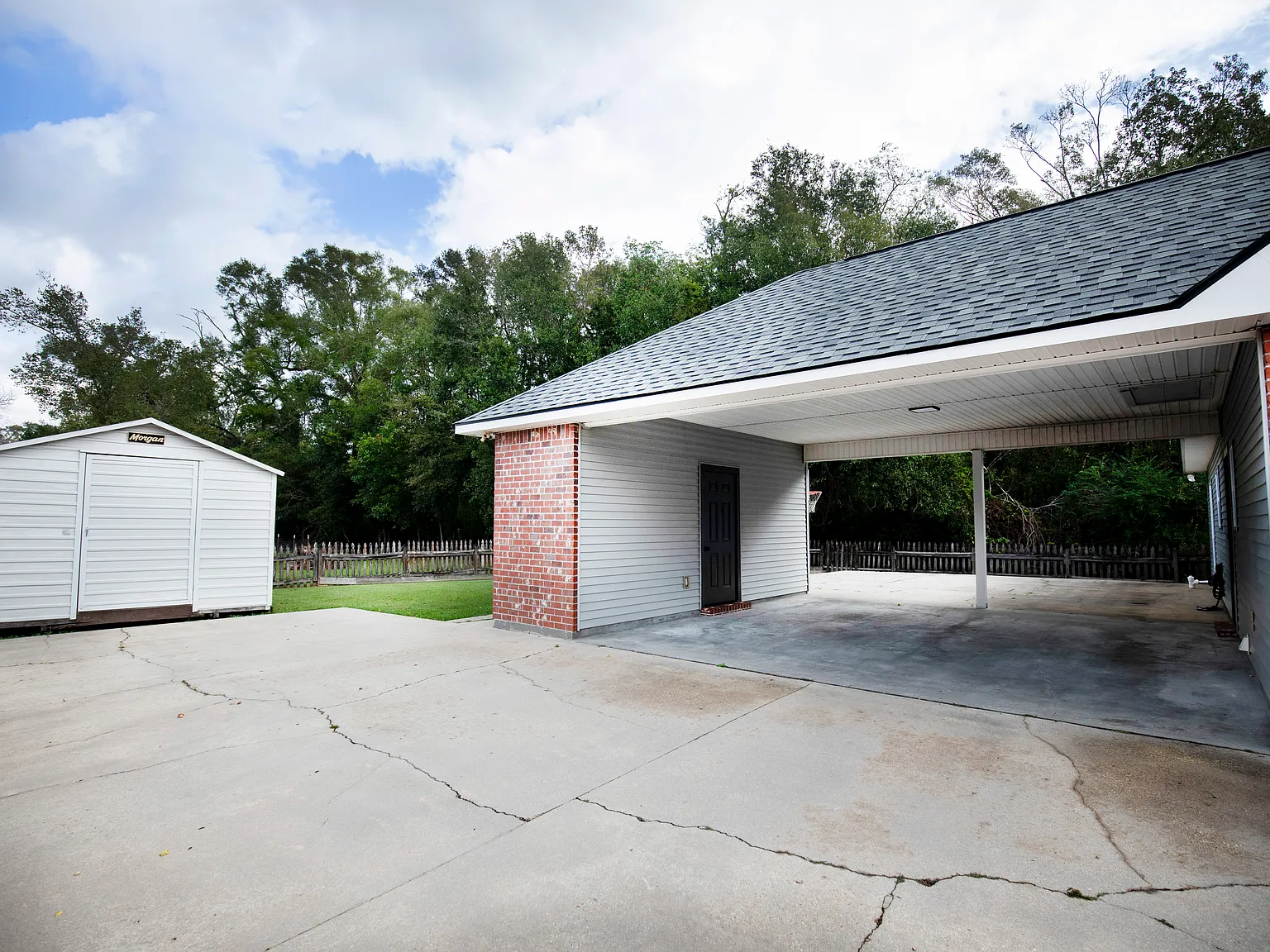 3 bed, 1336 sqft, $1,800 — Photo 3