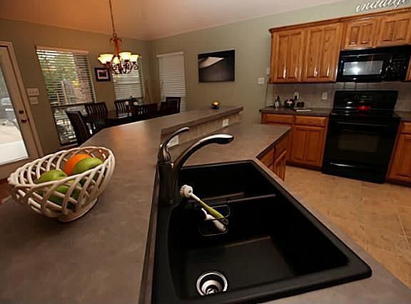 4th image of 7508 Rolling Hills Dr