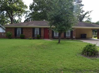12 Woodville Dr, Natchez, MS 39120