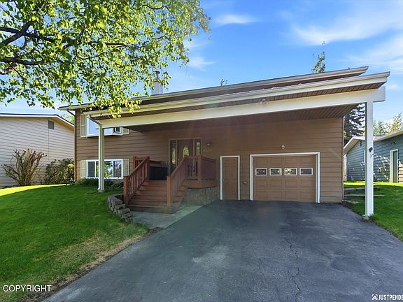 3rd image of 9224 Campbell Terrace Dr