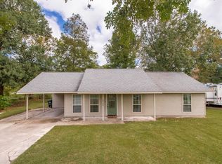 10136 Lake Park Ave, Gonzales, LA 70737