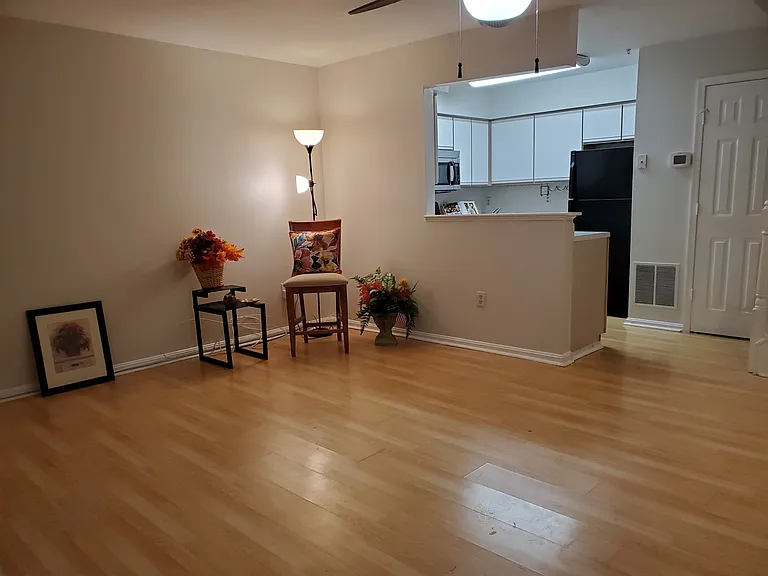 6422 Bayberry Ct #8 — Photo 6