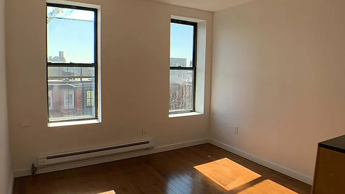 Rented by Nooklyn NYC LLC | media 9