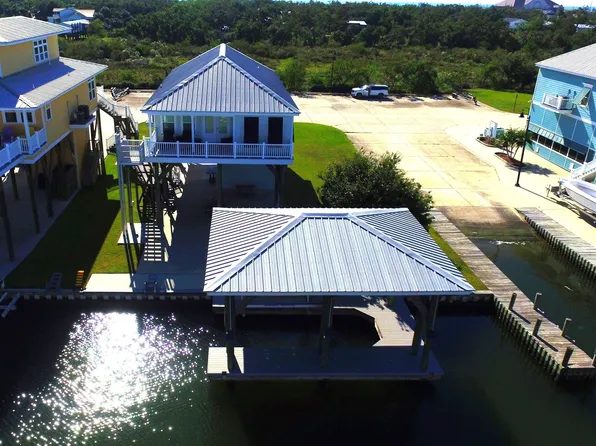 19 Sandy Pointe Dr, Grand Isle, LA 70358