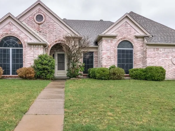 2825 Clearmeadow Dr, Mesquite, TX 75181