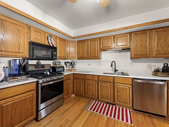 2nd image of 213 W Manor Dr