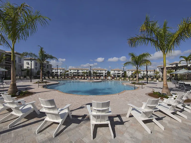 Midtown Aventura — Photo 14