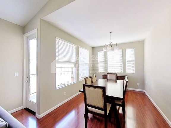 4th image of 681 Alexandra Ct