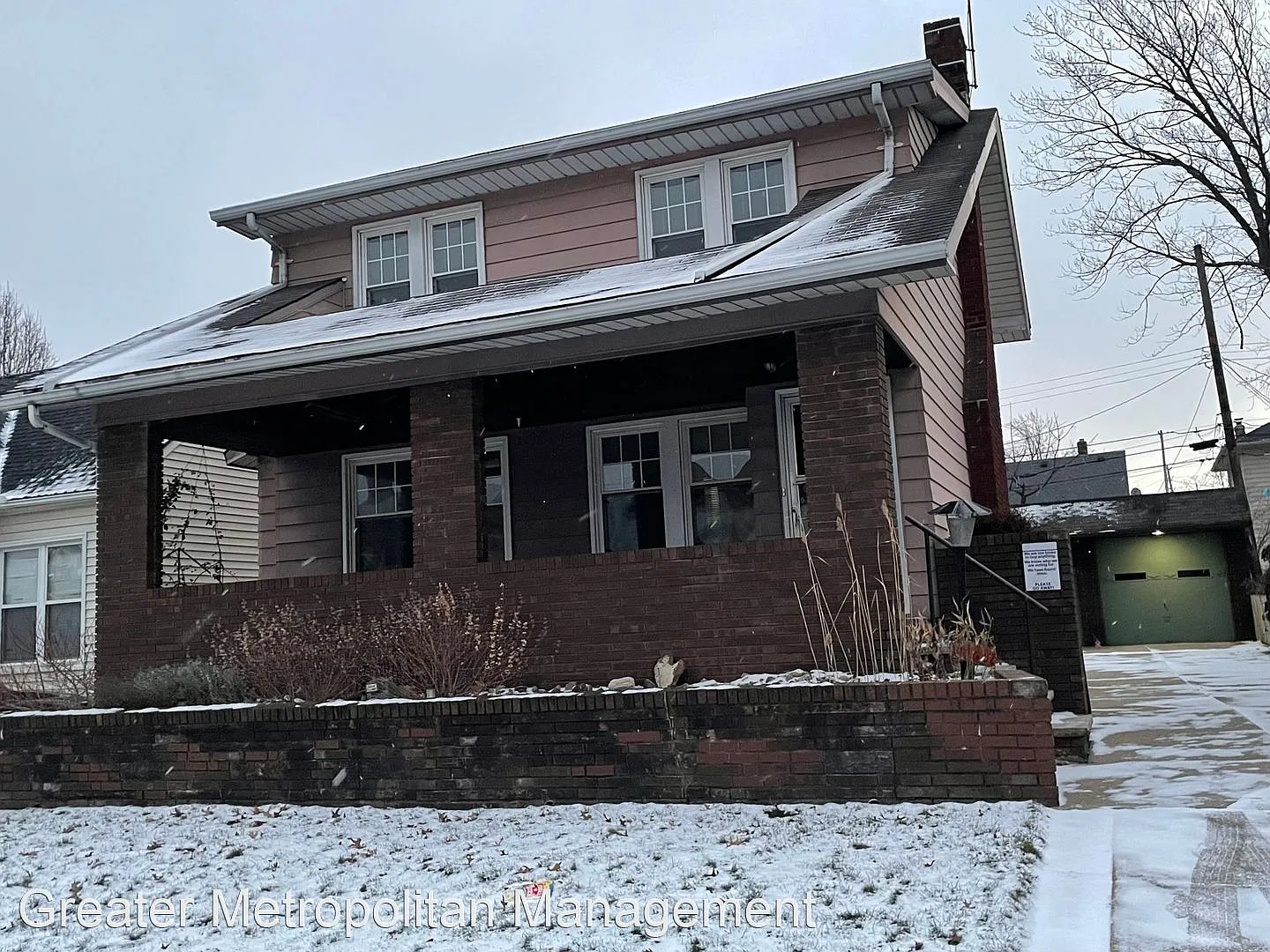 10802 Plymouth Ave photo 1