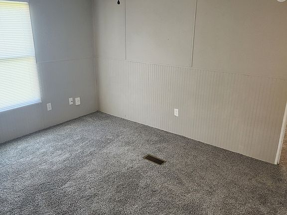 4th image of 2900 N Union St #15