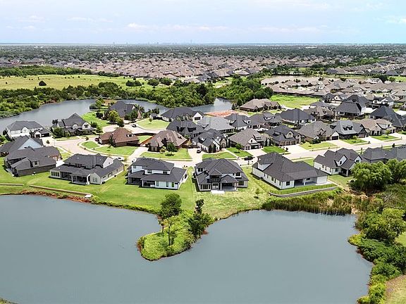 2nd image of 13209 Knight Island Dr