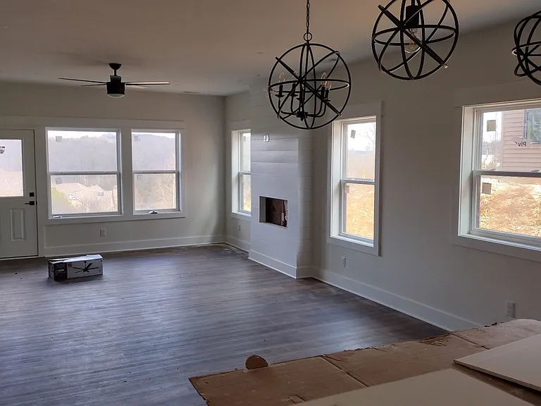 110 Woodview Ln — Photo 6