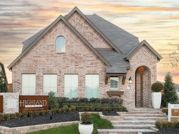 3908 Hometown Blvd, Heartland, TX 75126